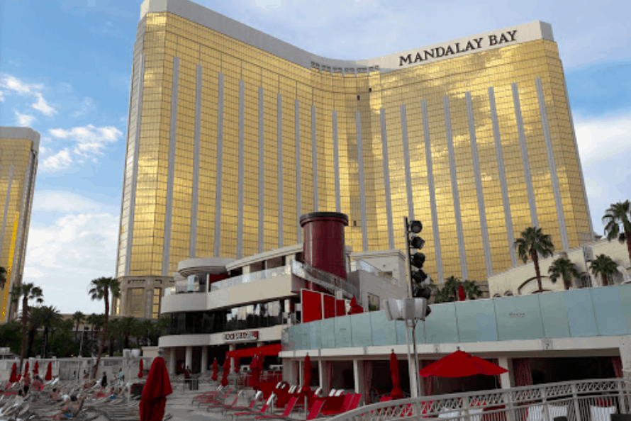 Mandalay Bay Resort And Casino Wheelchair Jimmy Hotel Accessibility Reviews